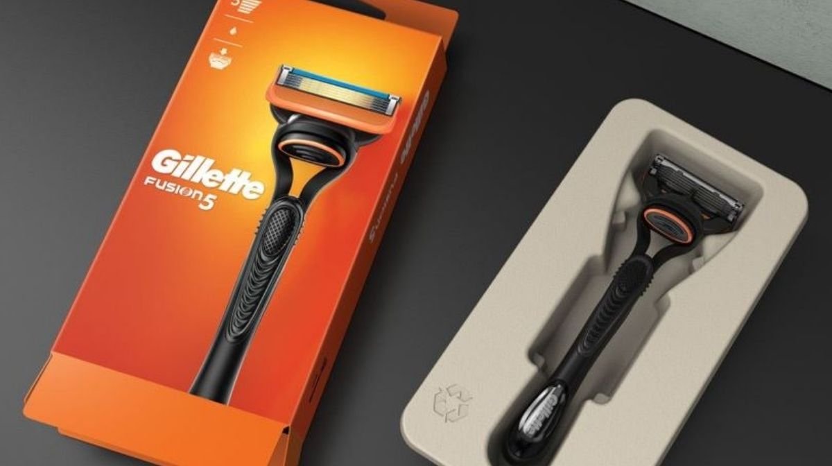 Razor is responsibly packaging with sustainable cardboard - PackagingGURUji