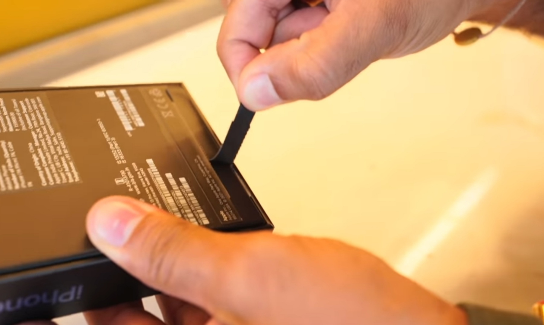 iPhone 13 box packaging is a way ahead of other's brand phone packaging